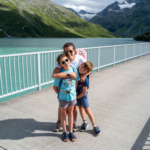 Wandern am Silvrettasee auf der Silvretta-Bielerhöhe | © the urban kids, Carina Baldauf