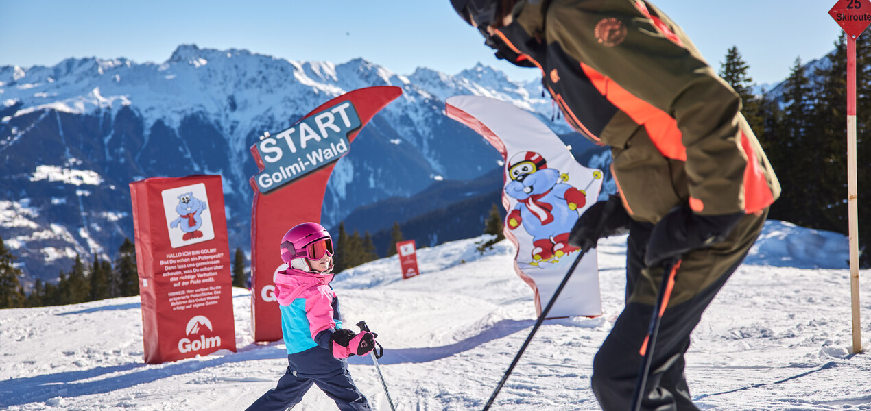 Skifahren mit der Familie am Golm im Montafon | © Golm Silvretta Lünersee Tourismus GmbH Bregenz, Stefan Kothner Skifahren mit der Familie am Golm im Montafon | © Golm Silvretta Lünersee Tourismus GmbH Bregenz, Stefan Kothner